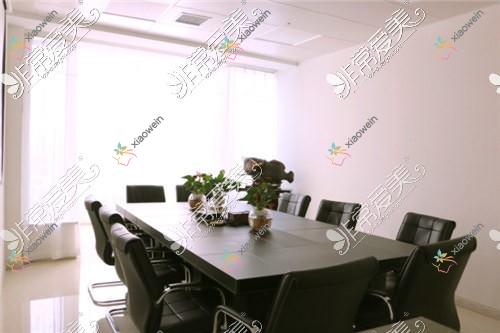 秦皇岛超脂塑吸脂瘦背哪个医院性价比高？和生、人人美和