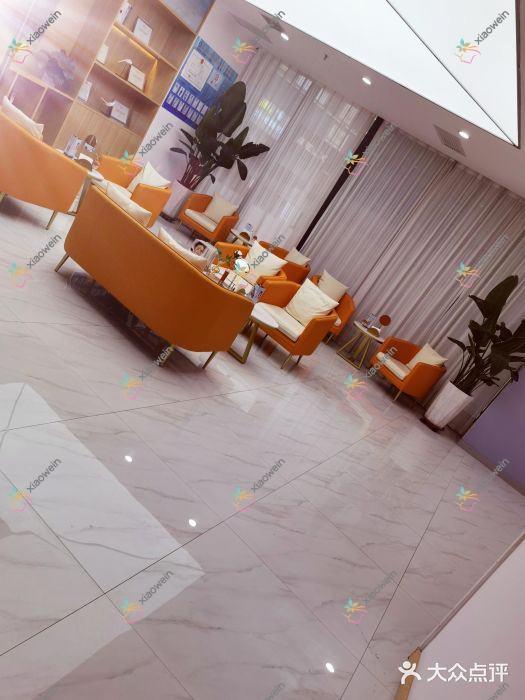 青岛酷塑冷冻溶脂背部溶脂哪个医院好？特选十家当地技术