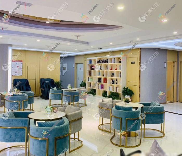 岳阳水动力吸脂臀部吸脂哪家好？岳阳整形医院排名人民皮肤科、华美、倍特丽