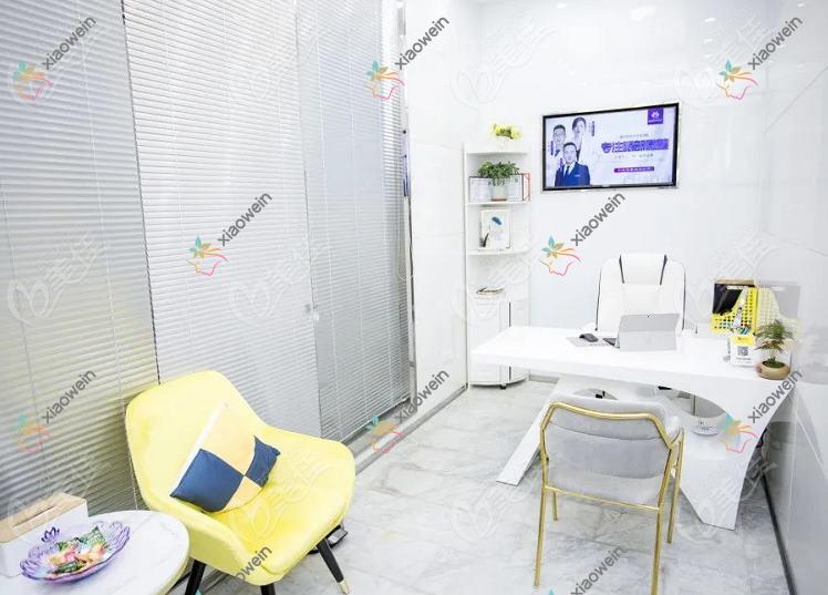 佛山超声波祛眼袋正规的医院:尊颜坊/羽木/希和寰贝排名前十